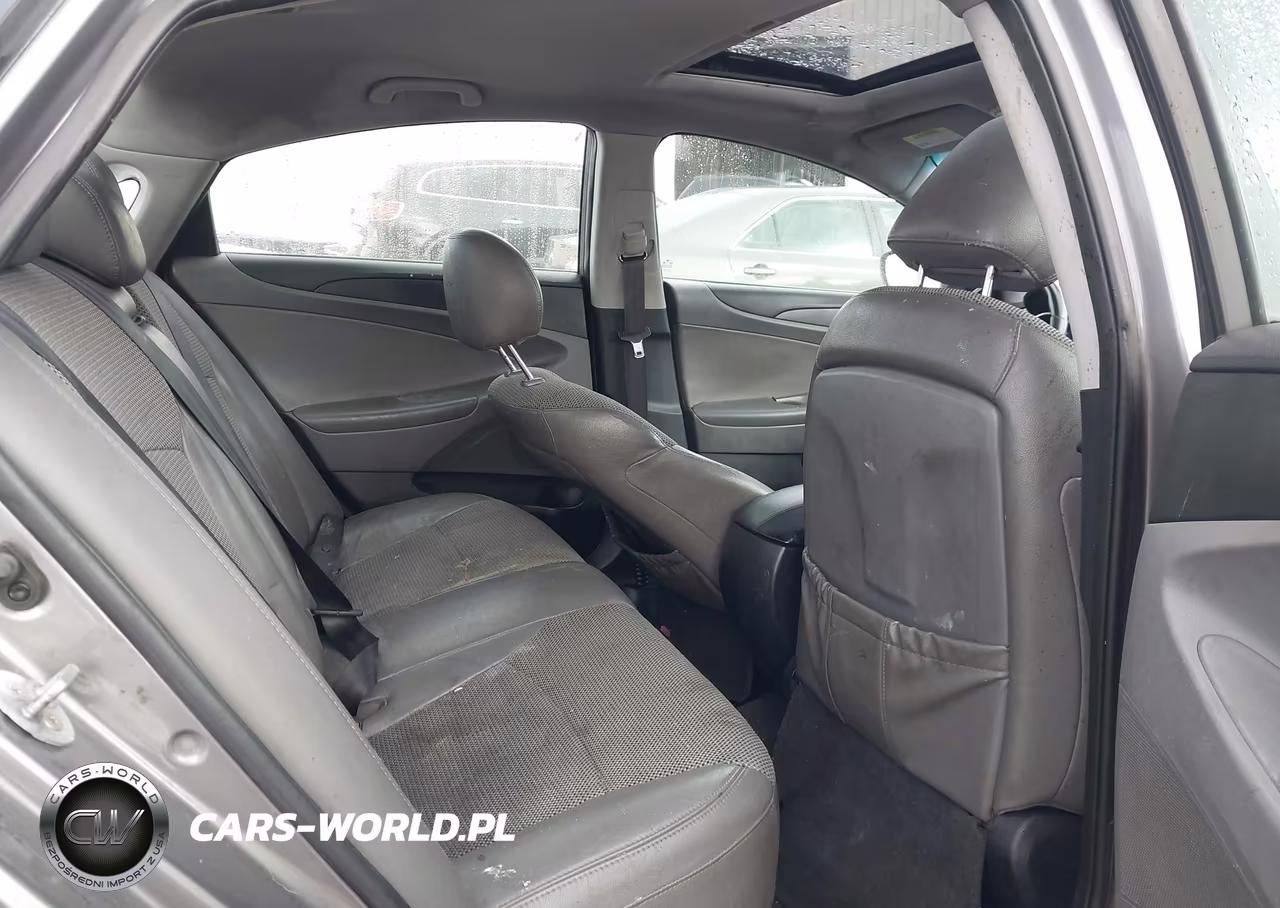 2012 Hyundai Sonata Se VIN:5NPEC4AC3CH390869 - 8