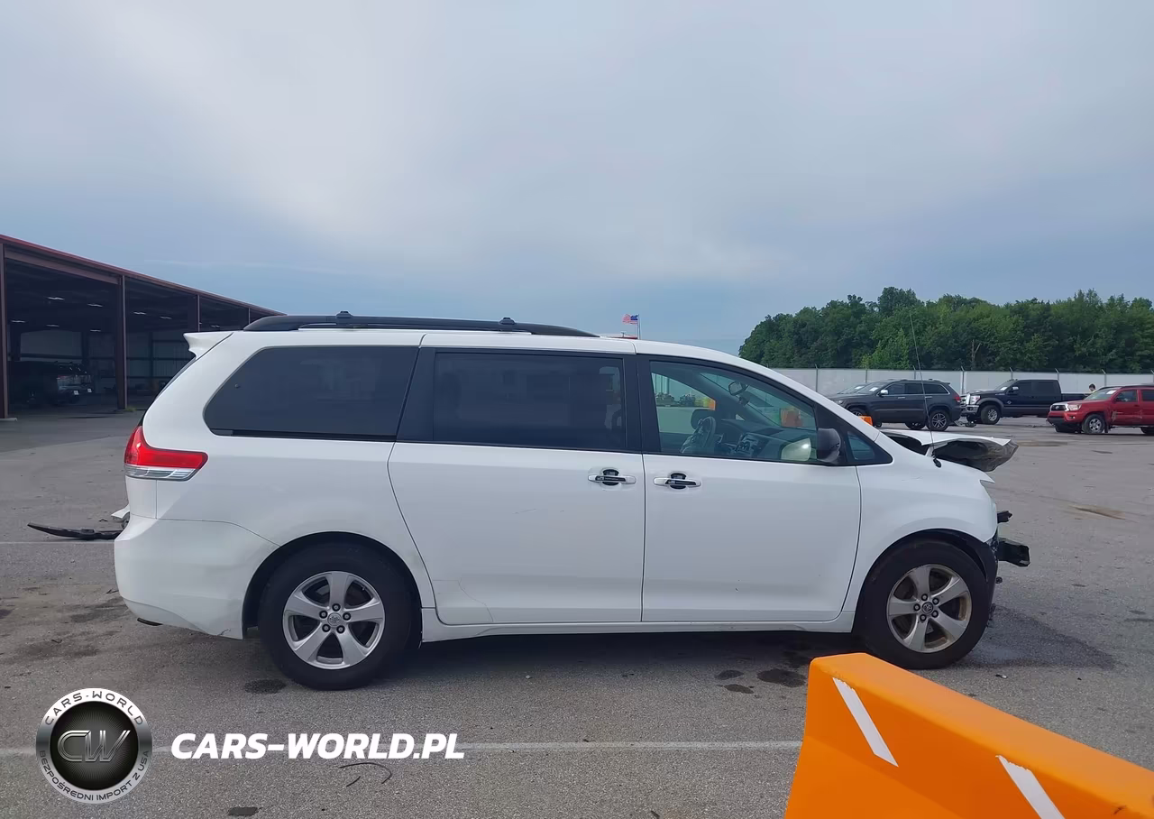 2013 Toyota Sienna Le V6 8 Passenger VIN:5TDKK3DC7DS391398 - 14