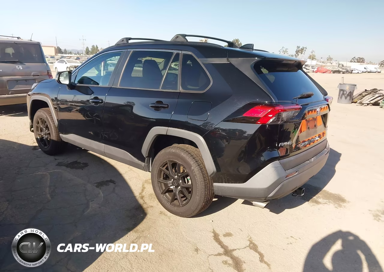 2020 Toyota Rav4 Xle VIN:2T3P1RFV2LC088828 - 3