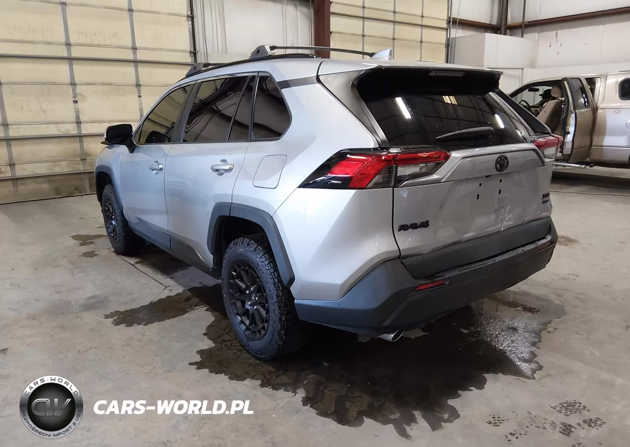 2021 Toyota Rav4 Xle VIN:2T3P1RFV1MW161283 - 3