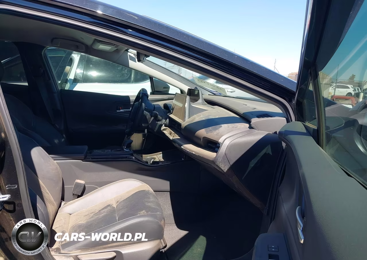 2026 Toyota Prius Nightshade VIN:JTDACAAU8T3072005 - 5