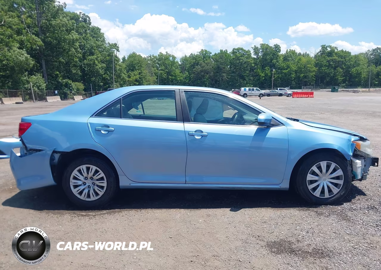 2012 Toyota Camry Le VIN:4T4BF1FK9CR198808 - 14