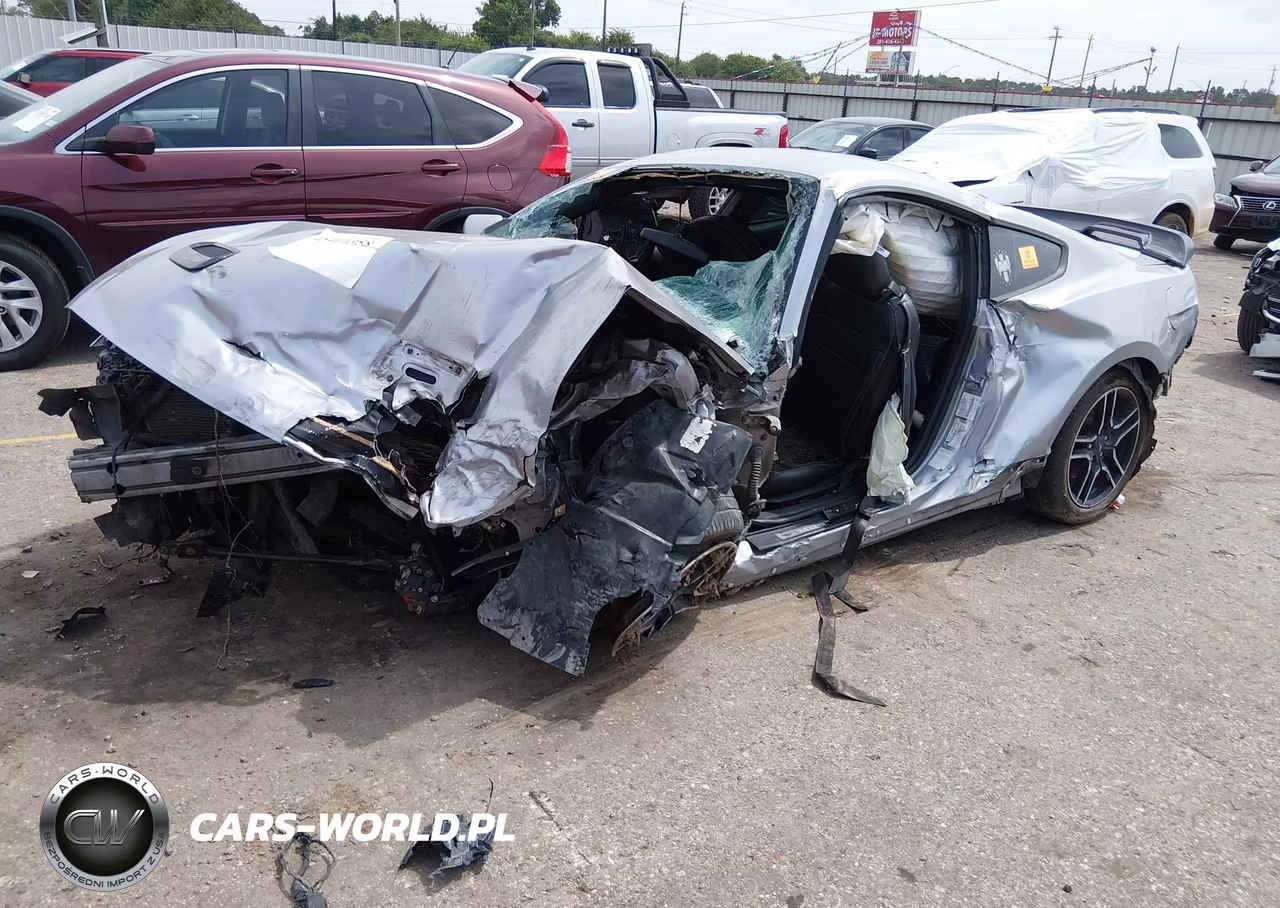 2020 Ford Mustang Ecoboost Premium Fastback VIN:1FA6P8TH0L5120822 - 2