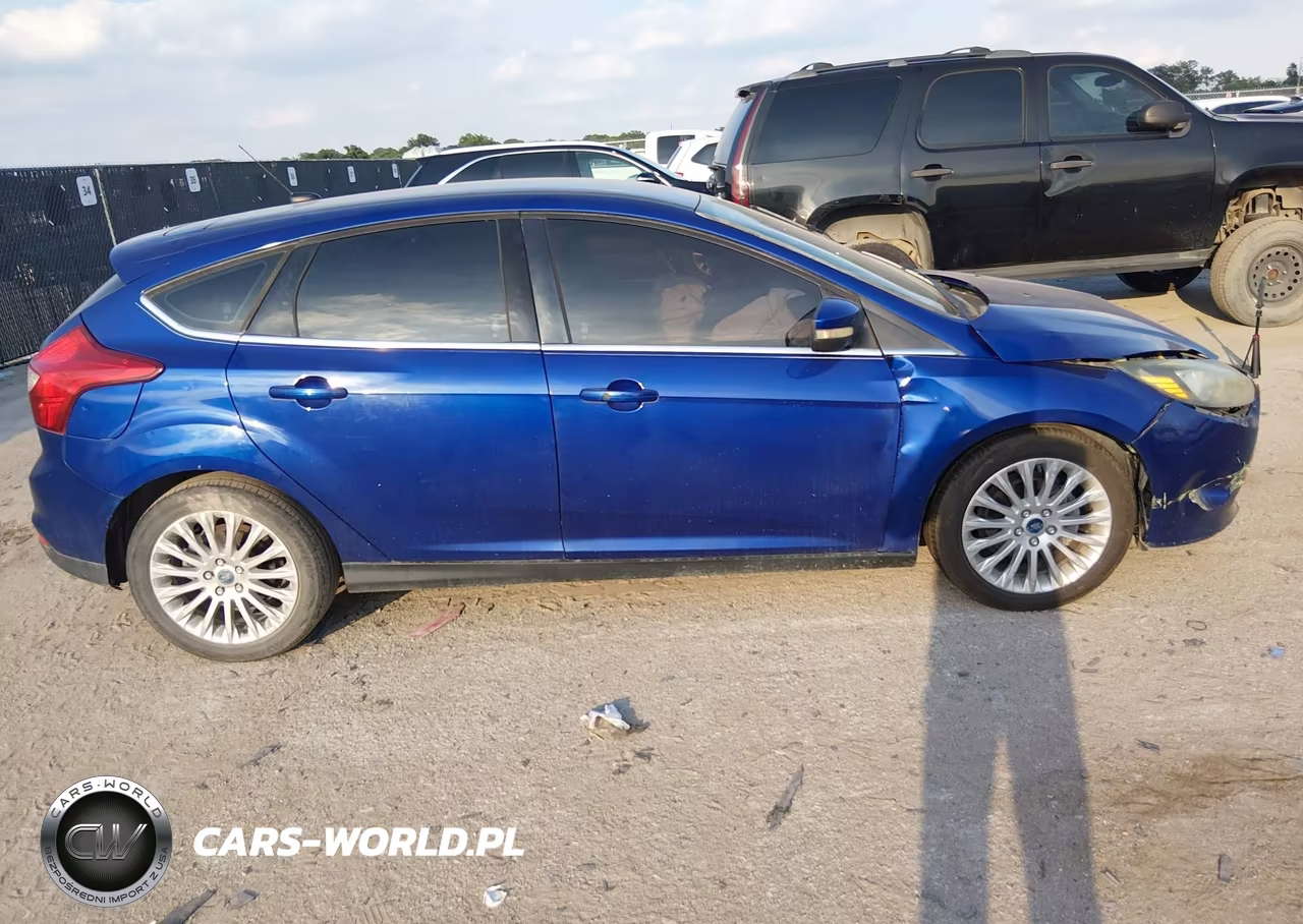2012 Ford Focus Titanium VIN:1FAHP3N25CL413583 - 13