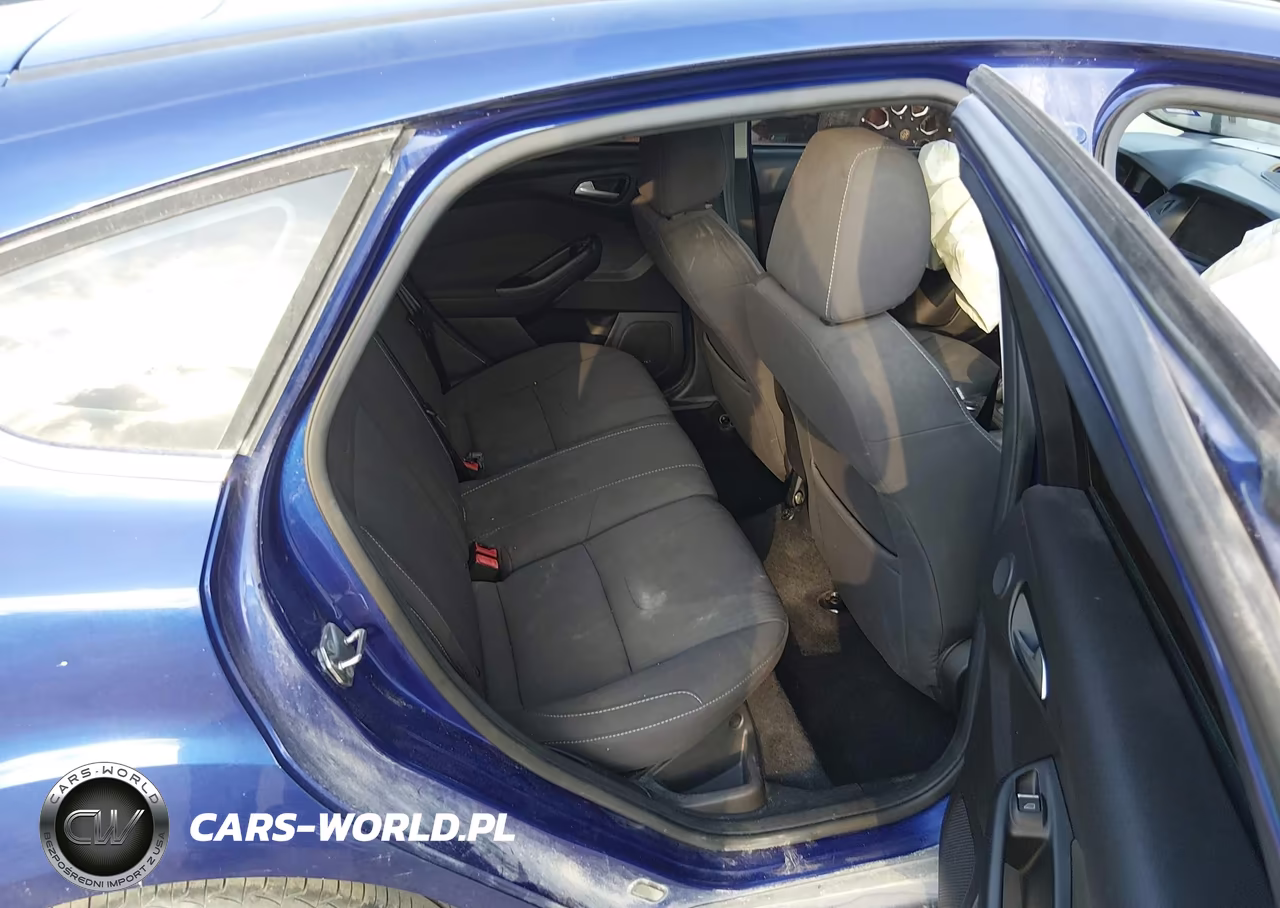 2012 Ford Focus Titanium VIN:1FAHP3N25CL413583 - 8