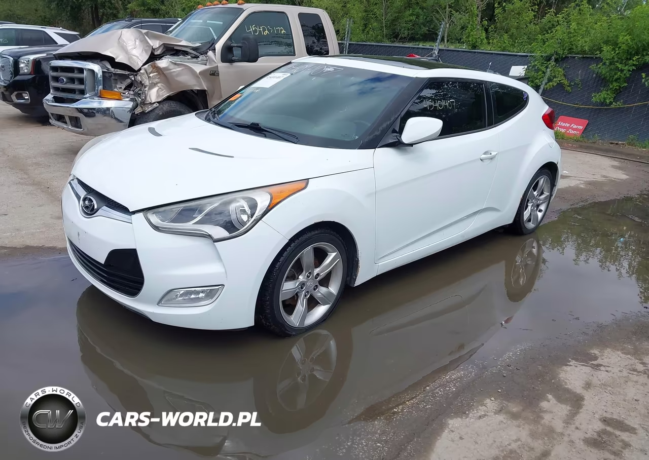 2014 Hyundai Veloster Base W-Black VIN:KMHTC6AD5EU213305 - 2