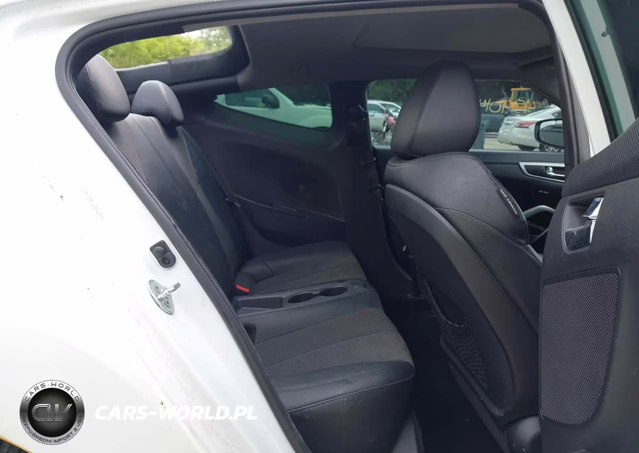 2014 Hyundai Veloster Base W-Black VIN:KMHTC6AD5EU213305 - 8