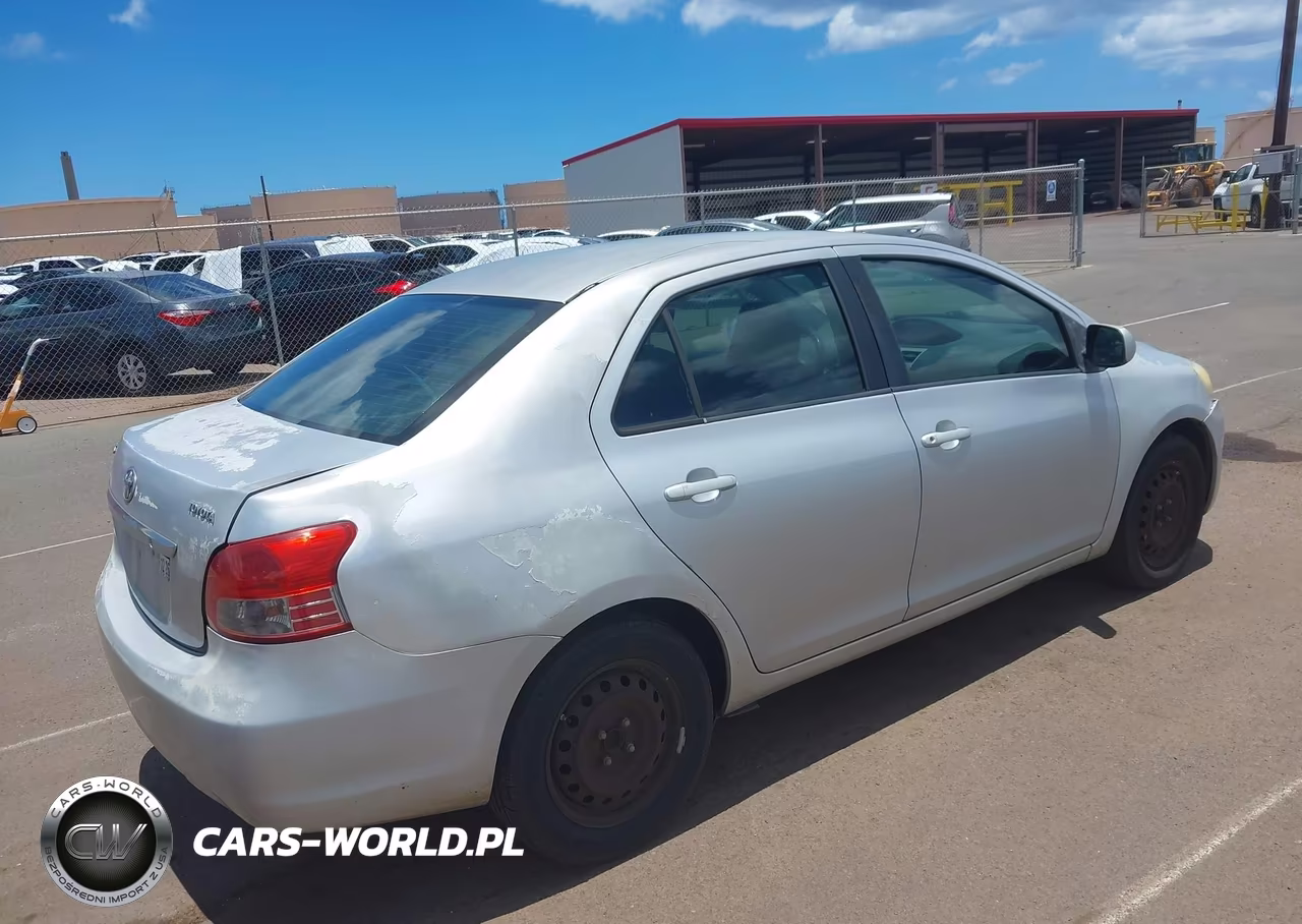 2011 Toyota Yaris VIN:JTDBT4K35B4082897 - 4