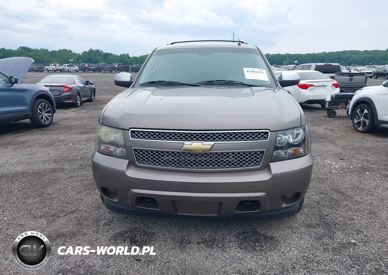 2011 Chevrolet Tahoe Ls VIN:1GNSKAE02BR343982 - 12