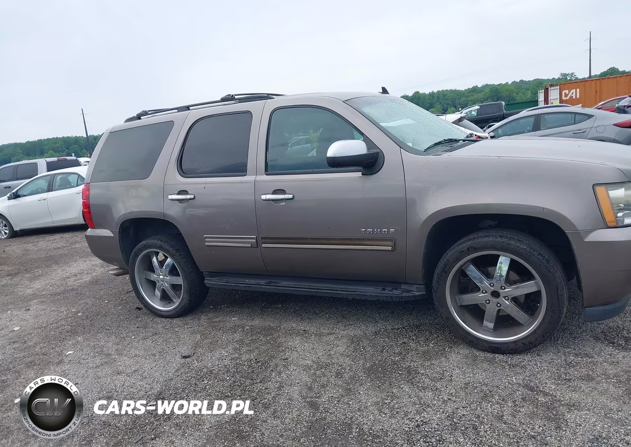 2011 Chevrolet Tahoe Ls VIN:1GNSKAE02BR343982 - 13