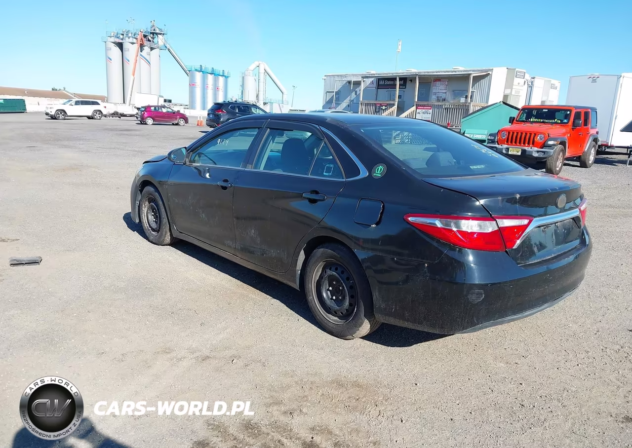2015 Toyota Camry Hybrid Le VIN:4T1BD1FK5FU172310 - 3