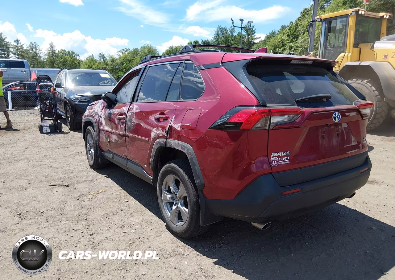 2023 Toyota Rav4 Hybrid Xle VIN:4T3RWRFV5PU100369 - 3