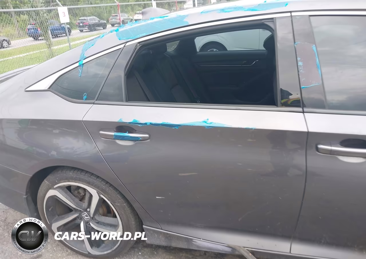 2018 Honda Accord Sport VIN:1HGCV1F32JA179001 - 6