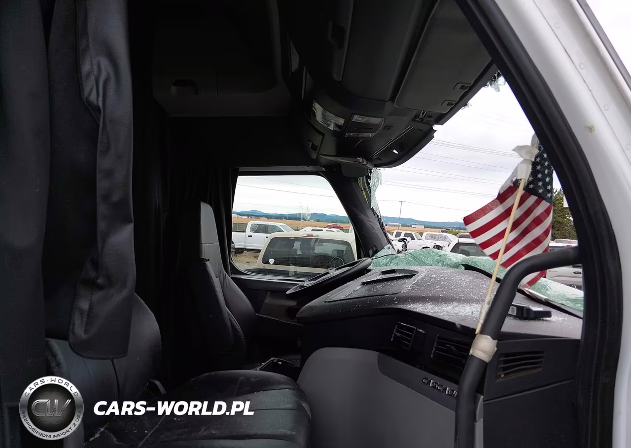 2020 Freightliner New Cascadia 126 VIN:3AKJHHDRXLSLP8542 - 6