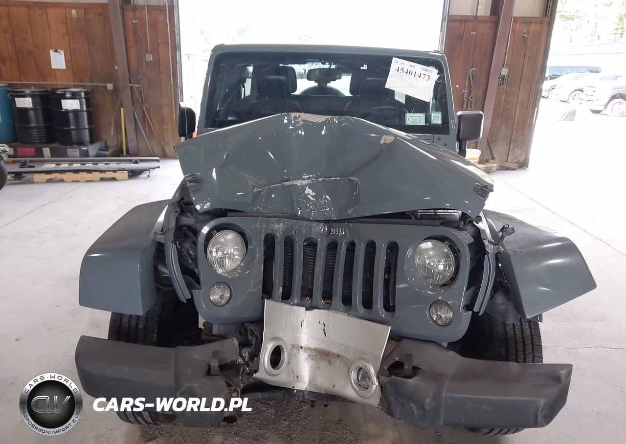 2014 Jeep Wrangler Unlimited Sahara VIN:1C4HJWEGXEL110861 - 6