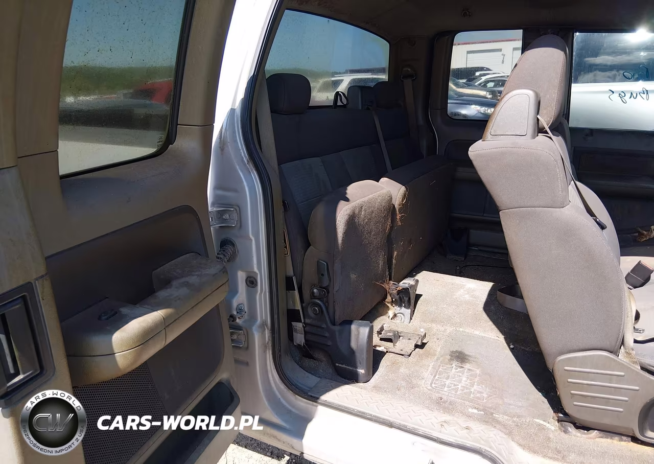 2004 Ford F-150 Stx-Xl-Xlt VIN:1FTRX12W64NA10339 - 8