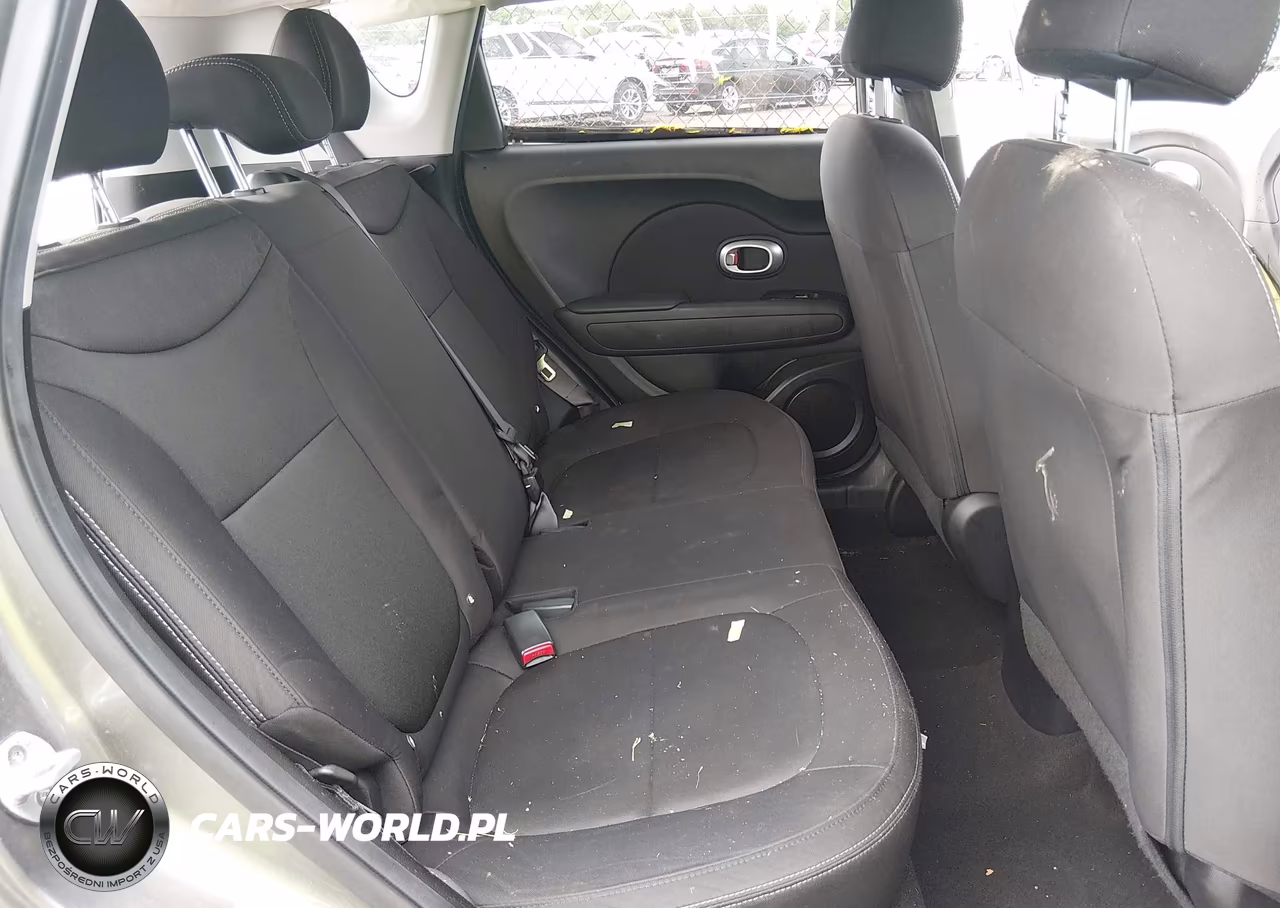 2018 Kia Soul VIN:KNDJN2A29J7543874 - 8