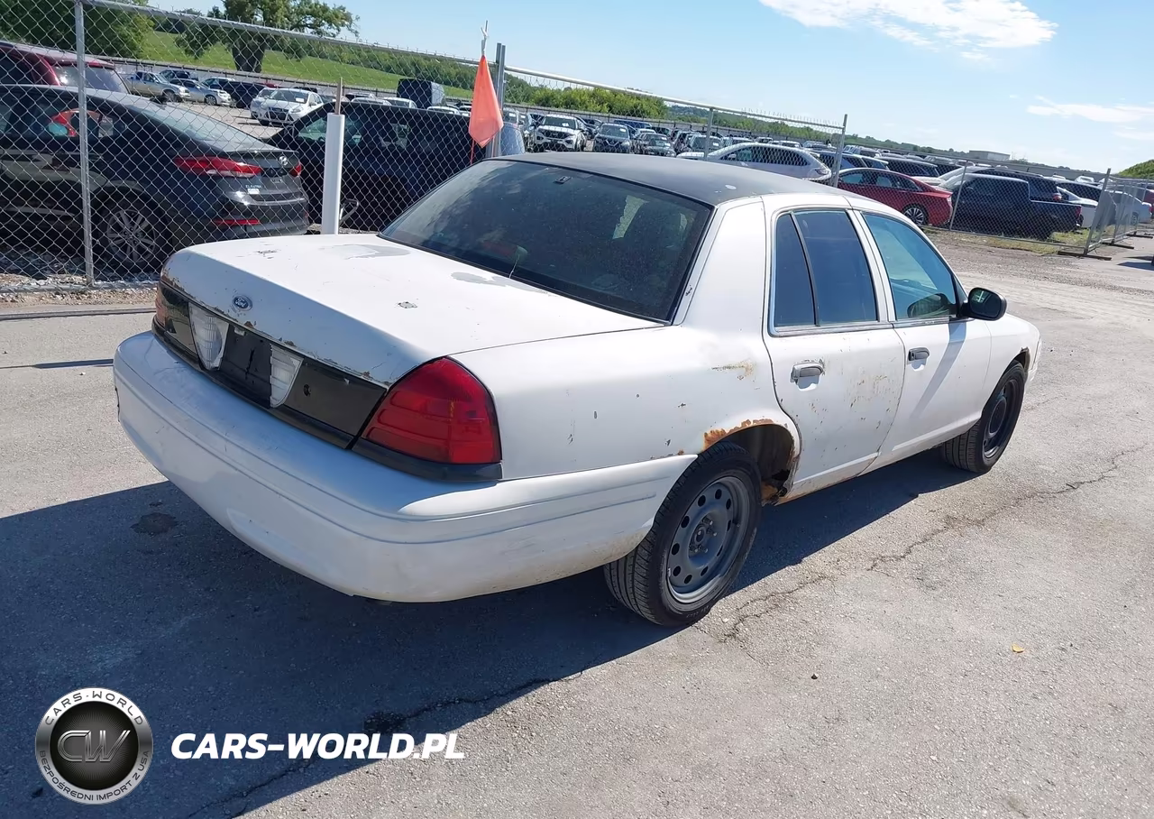 2008 Ford Crown Victoria Police-Police Interceptor VIN:2FAFP71V28X101102 - 4
