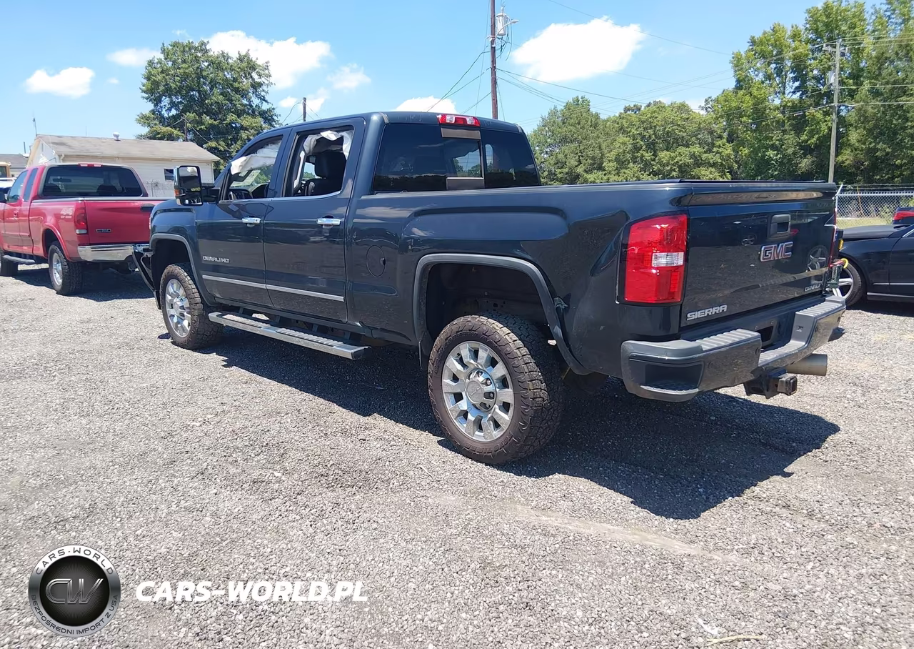 2018 GMC Sierra 2500Hd Denali VIN:1GT12UEY1JF206933 - 3