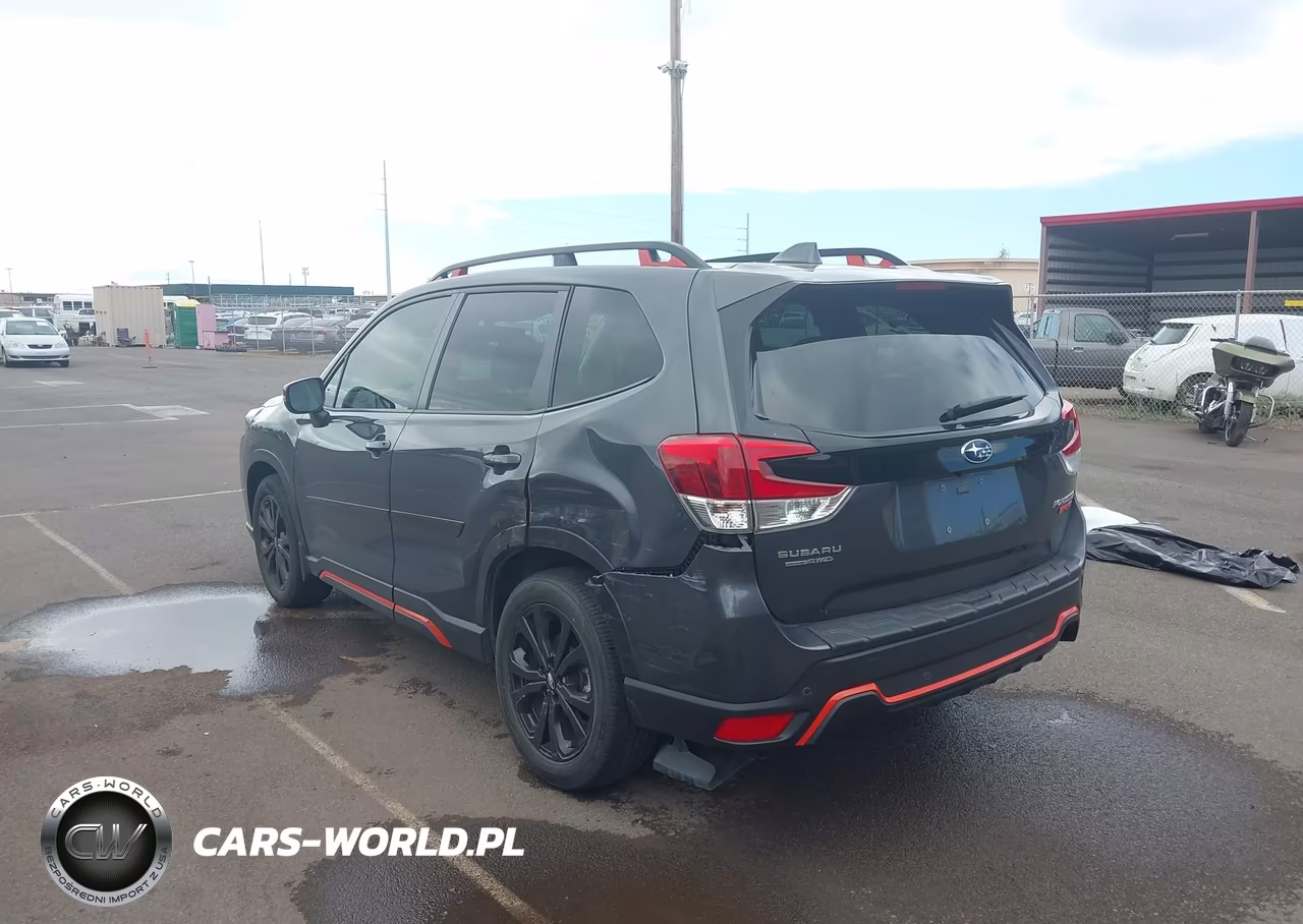 2022 Subaru Forester Sport VIN:JF2SKAJC4NH512095 - 6