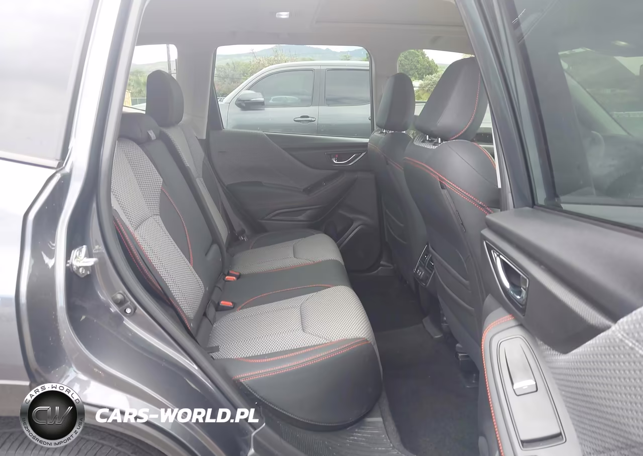 2022 Subaru Forester Sport VIN:JF2SKAJC4NH512095 - 8