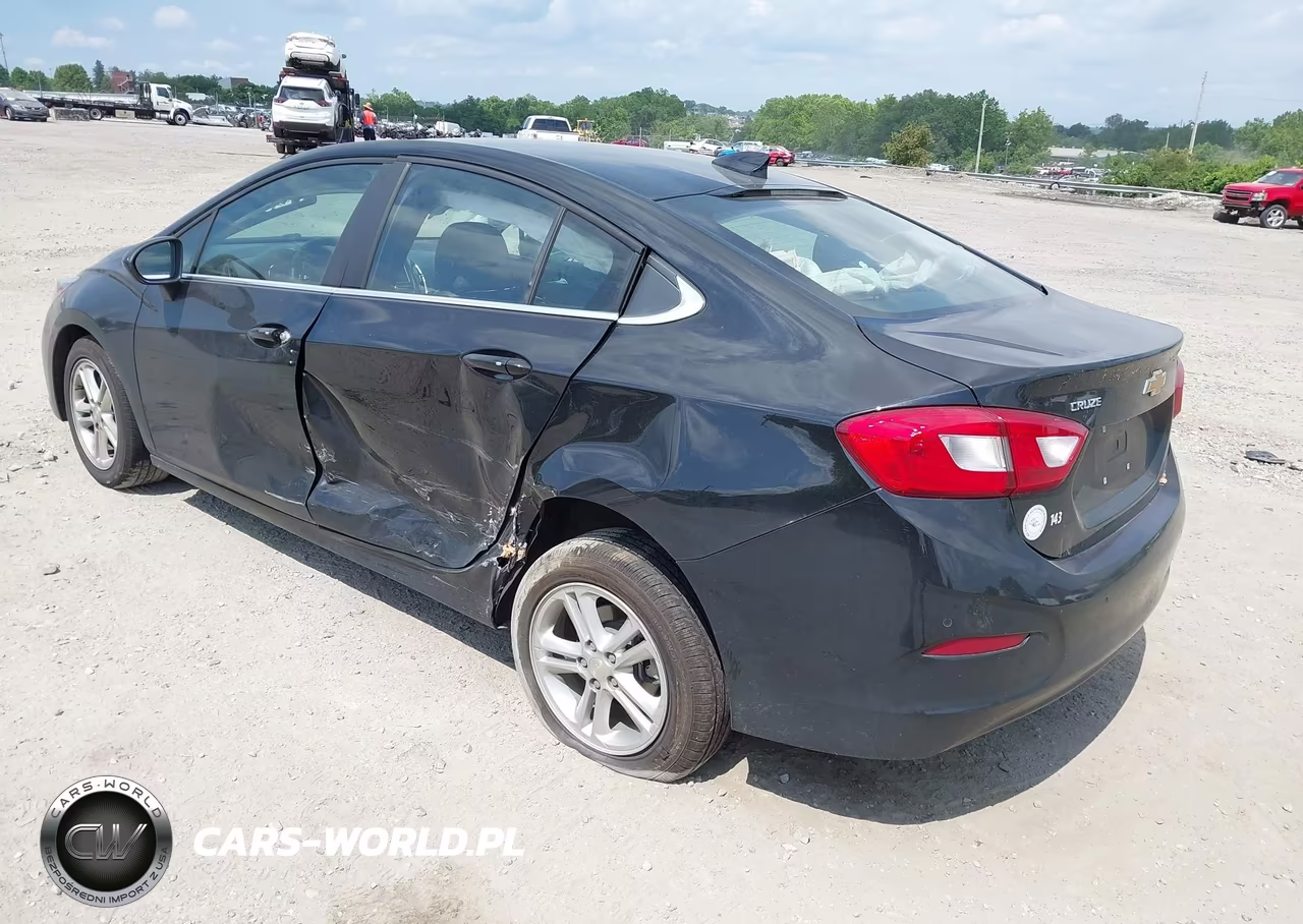 2018 Chevrolet Cruze Lt Auto VIN:1G1BE5SMXJ7186851 - 3