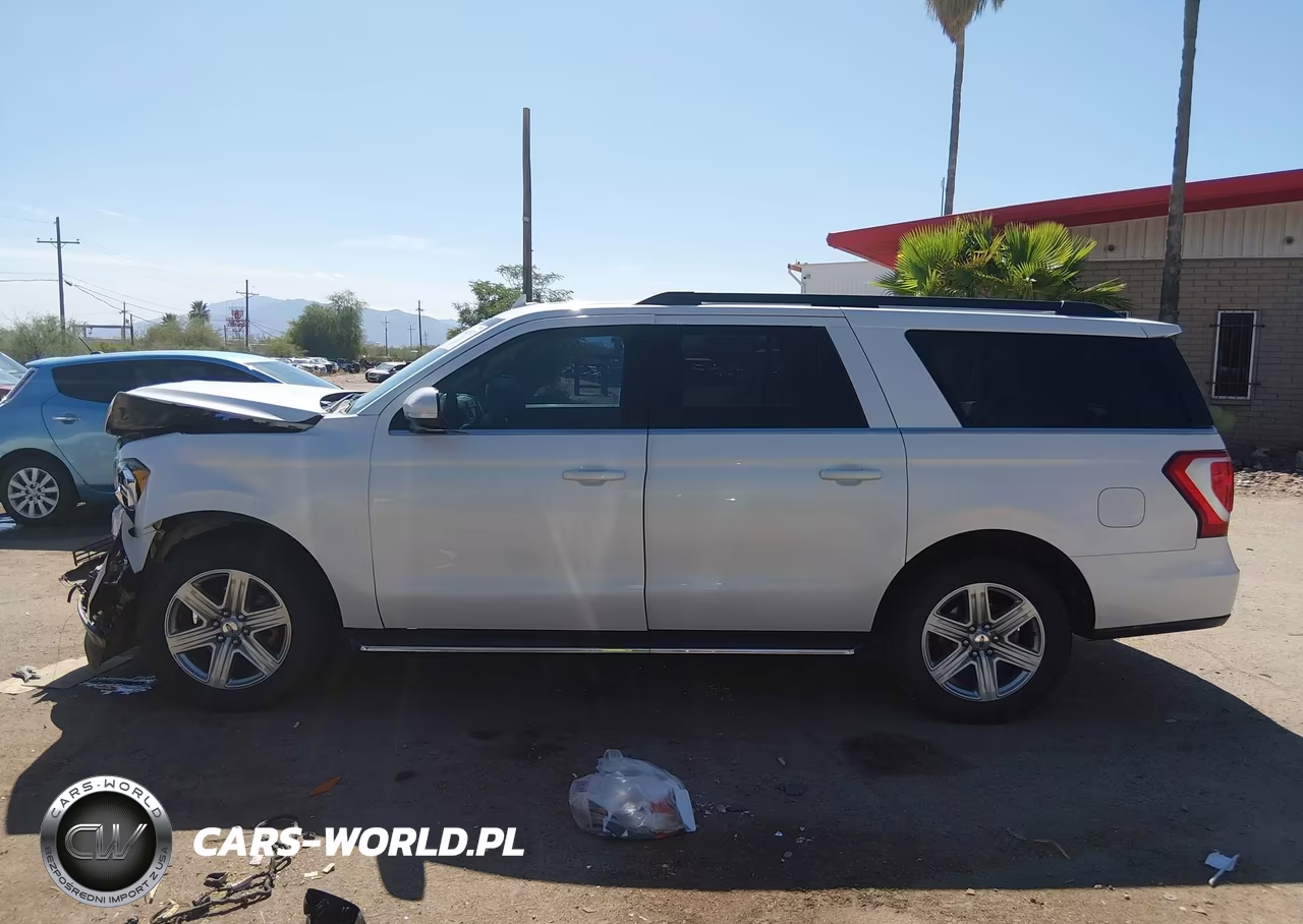 2018 Ford Expedition Max Xlt VIN:1FMJK1HT0JEA17528 - 13