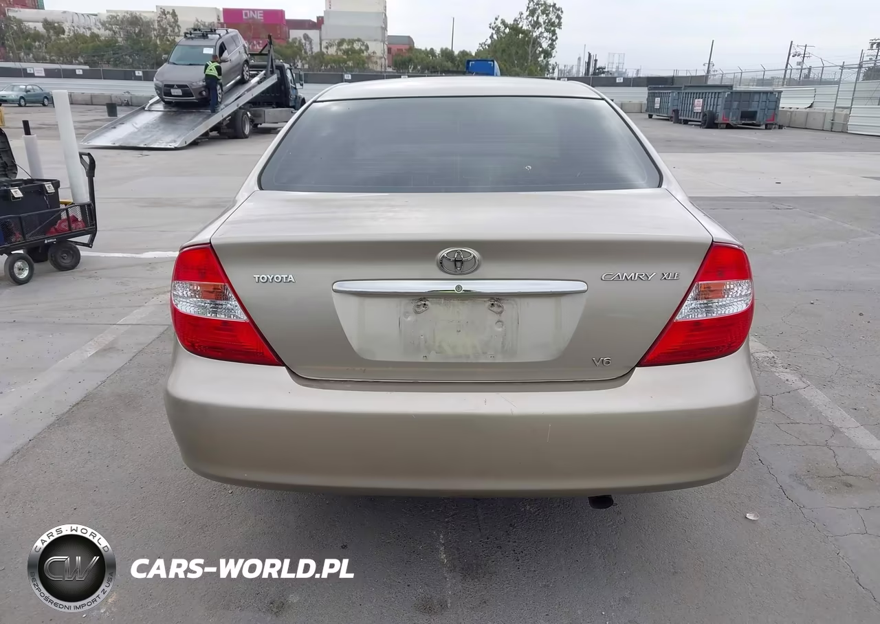 2003 Toyota Camry Xle V6 VIN:4T1BF32K13U052138 - 16