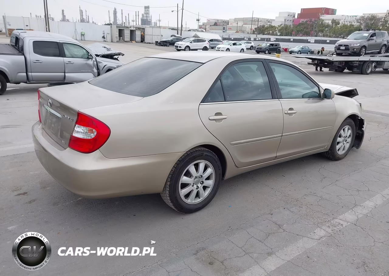 2003 Toyota Camry Xle V6 VIN:4T1BF32K13U052138 - 4