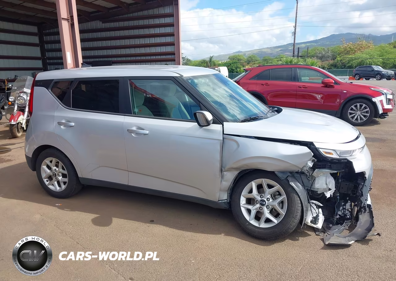 2021 Kia Soul S VIN:KNDJ23AU5M7762173 - 17