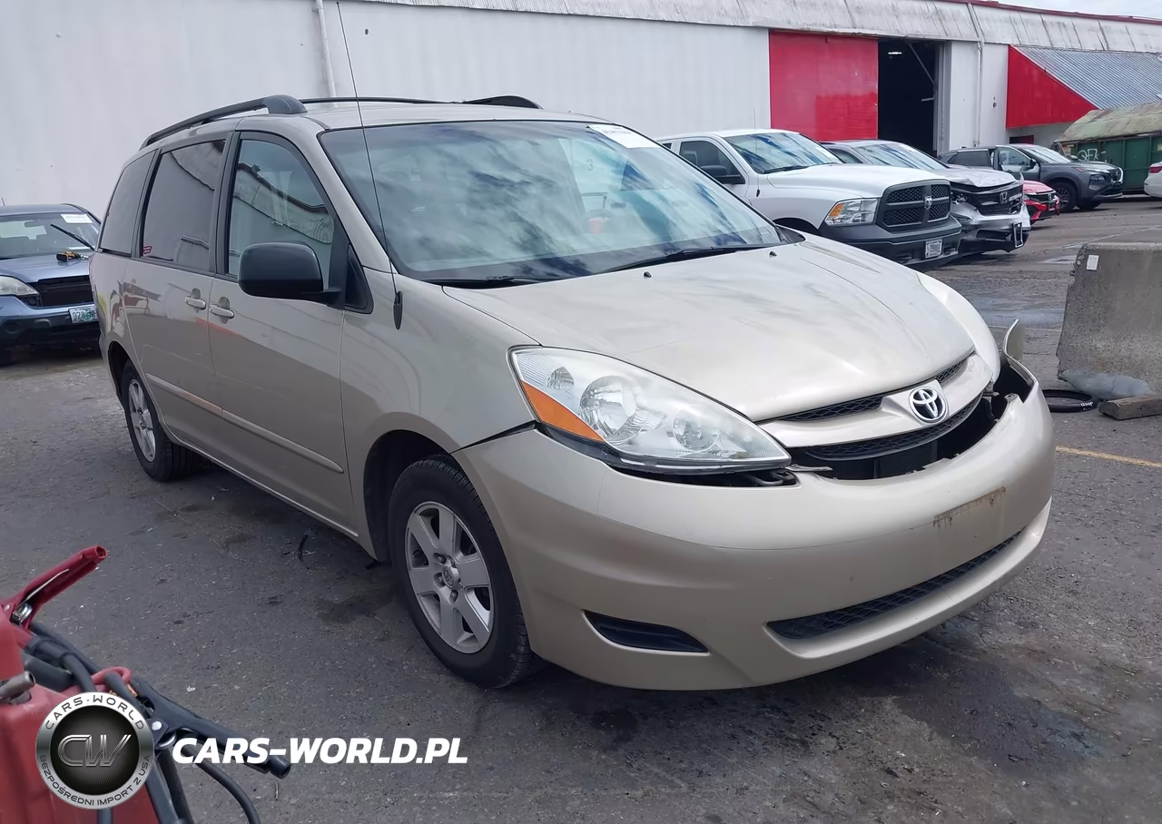 2010 Toyota Sienna Le