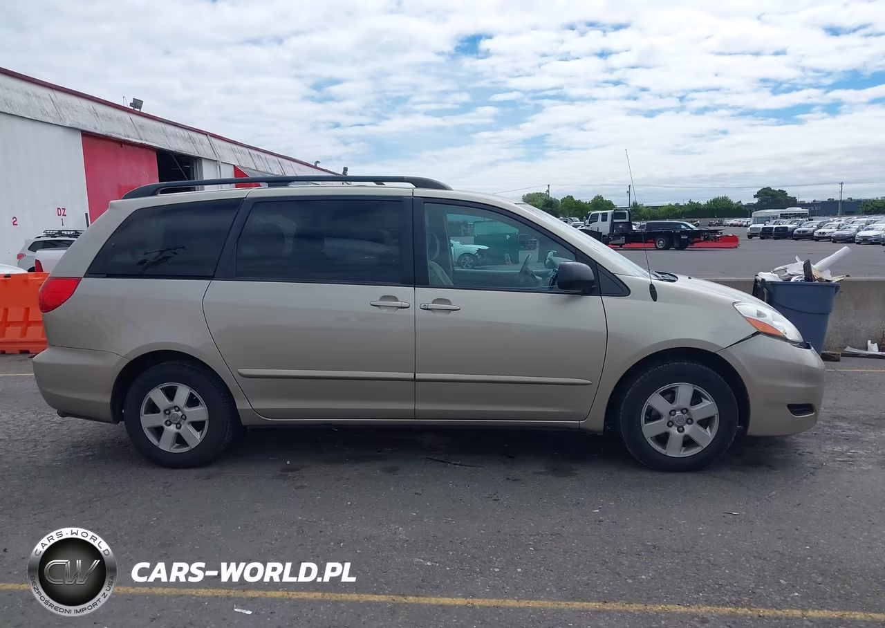 2010 Toyota Sienna Le VIN:5TDKK4CC8AS306099 - 13