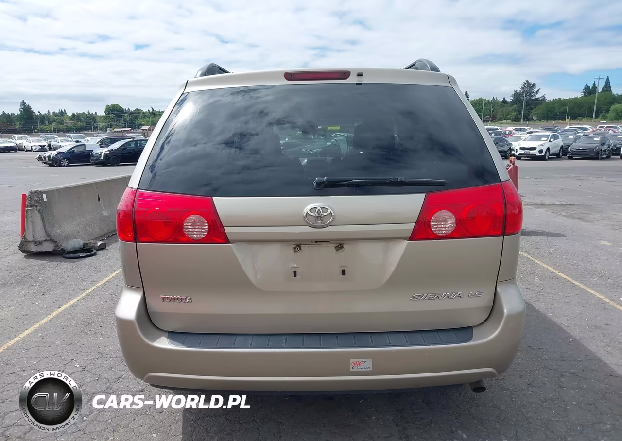 2010 Toyota Sienna Le VIN:5TDKK4CC8AS306099 - 16