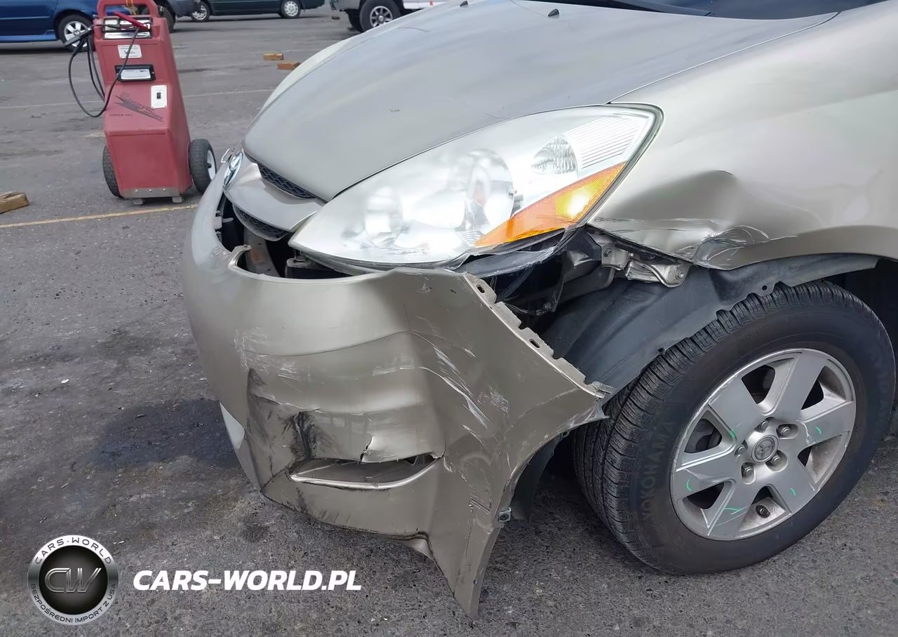 2010 Toyota Sienna Le VIN:5TDKK4CC8AS306099 - 6