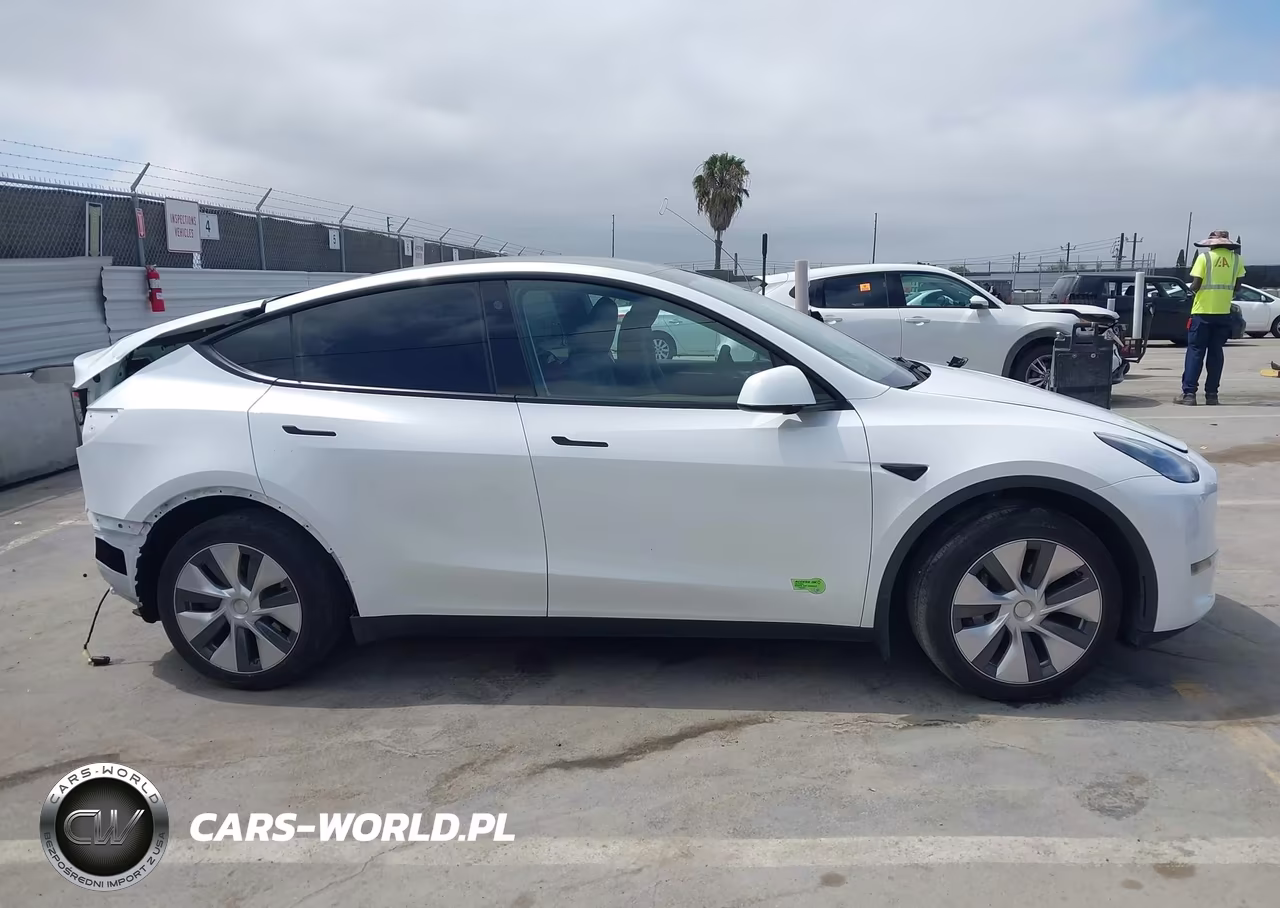 2023 Tesla Model Y Awd-Long Range Dual Motor All-Wheel Drive VIN:7SAYGDEE1PA078602 - 14
