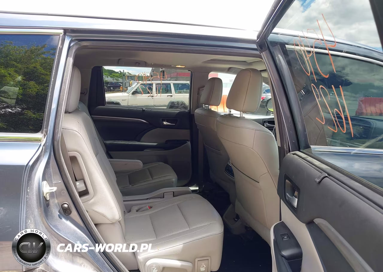 2018 Toyota Highlander Limited VIN:5TDDZRFH7JS809759 - 8