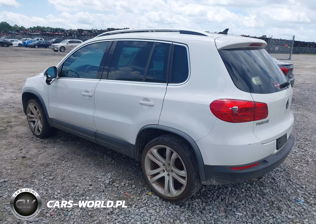 2012 Volkswagen Tiguan Sel VIN:WVGAV7AX2CW557810 - 3