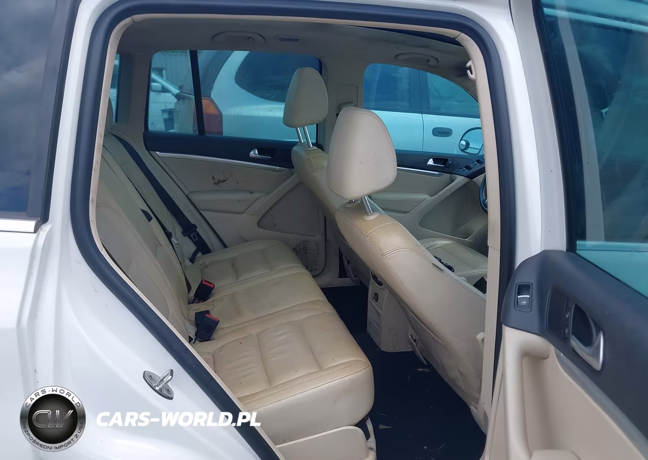 2012 Volkswagen Tiguan Sel VIN:WVGAV7AX2CW557810 - 8