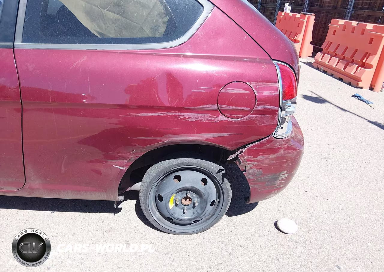2007 Hyundai Accent Gs VIN:KMHCM36C77U027067 - 6