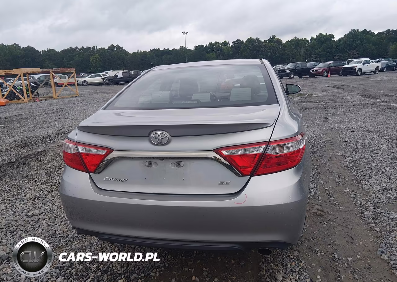 2017 Toyota Camry Se VIN:4T1BF1FK3HU684693 - 16