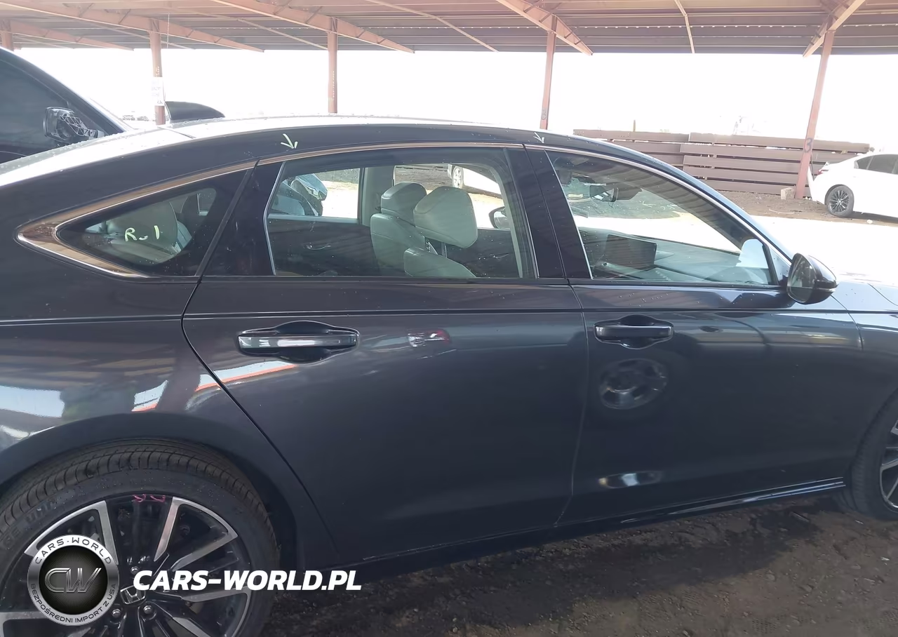 2023 Honda Accord Hybrid Touring VIN:1HGCY2F80PA067668 - 14