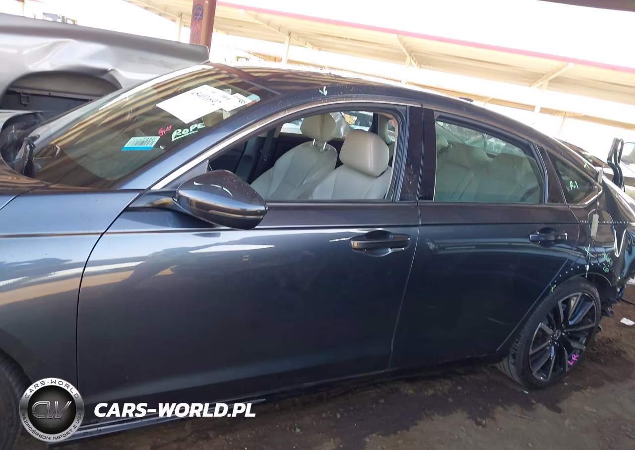 2023 Honda Accord Hybrid Touring VIN:1HGCY2F80PA067668 - 15