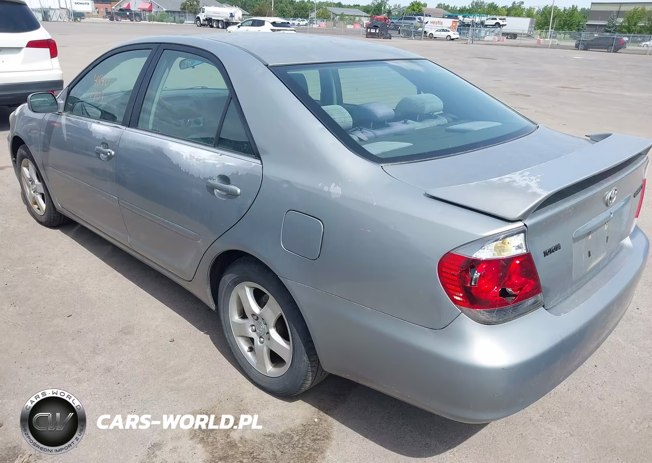 2005 Toyota Camry Se VIN:4T1BE32K15U549986 - 3