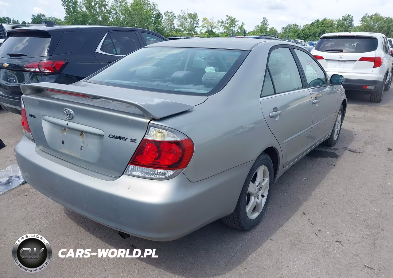 2005 Toyota Camry Se VIN:4T1BE32K15U549986 - 4