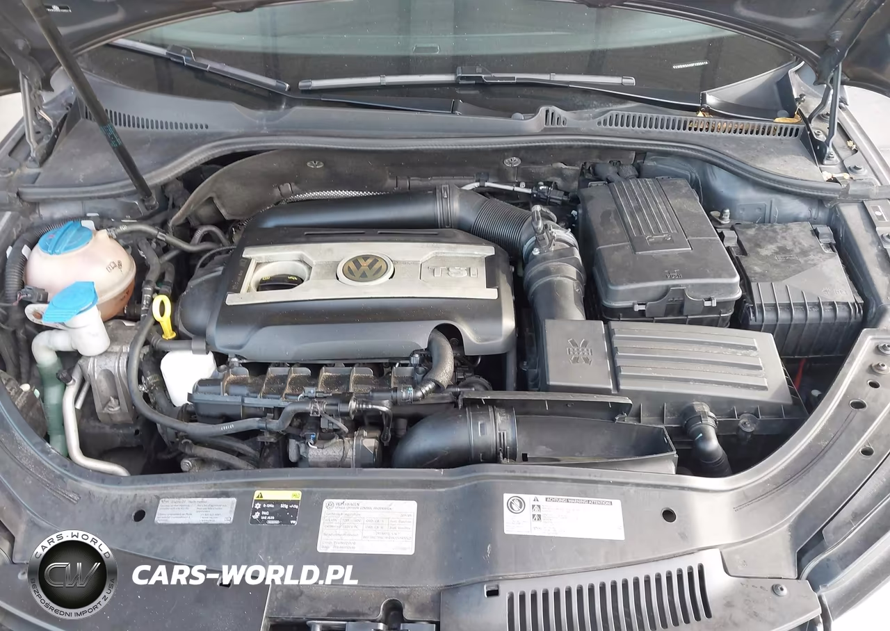 2015 Volkswagen Eos Komfort Edition VIN:WVWBW8AH3FV000418 - 10