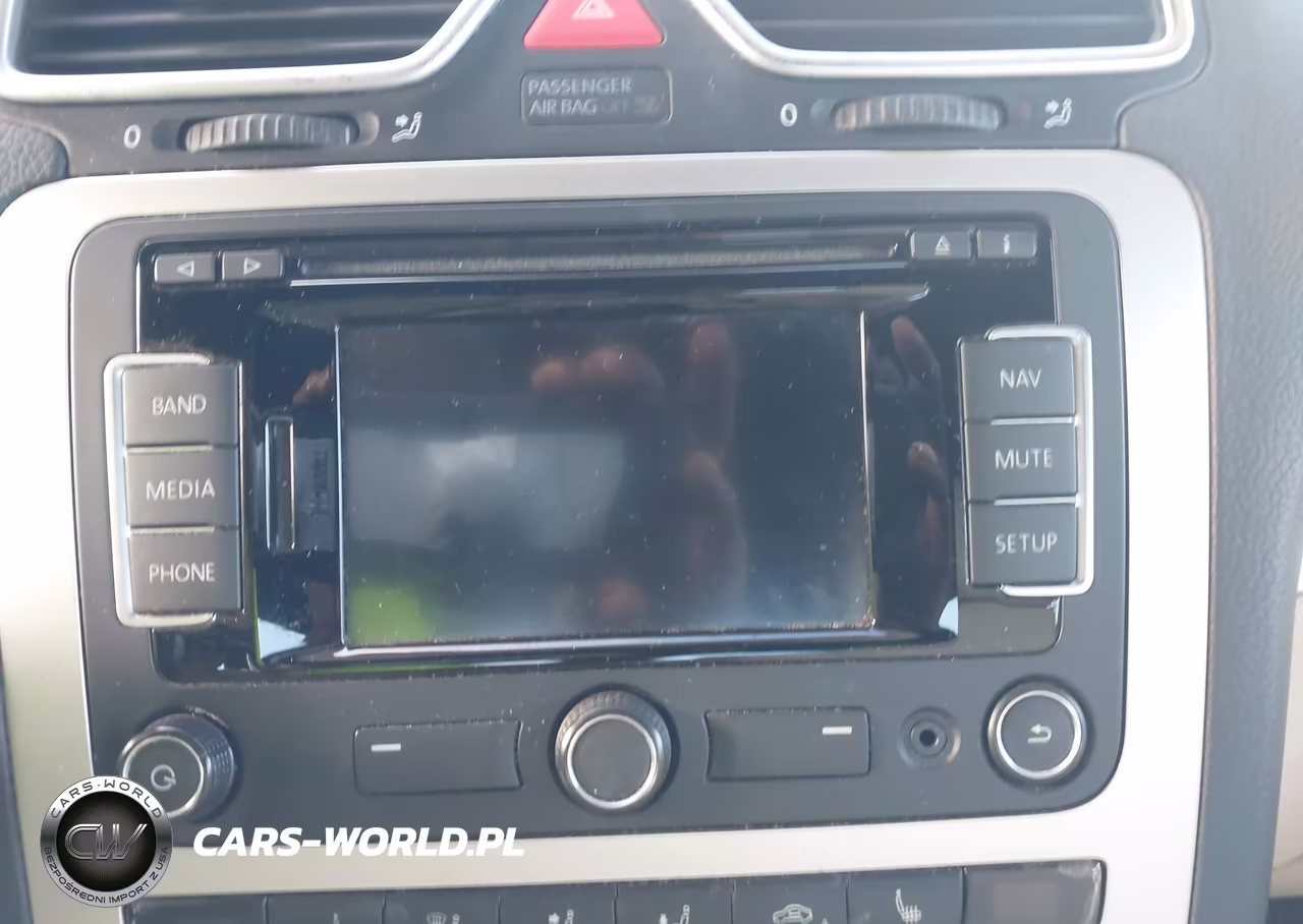2015 Volkswagen Eos Komfort Edition VIN:WVWBW8AH3FV000418 - 12