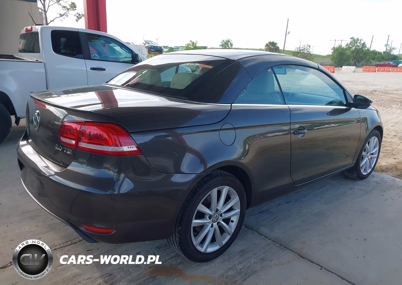 2015 Volkswagen Eos Komfort Edition VIN:WVWBW8AH3FV000418 - 4