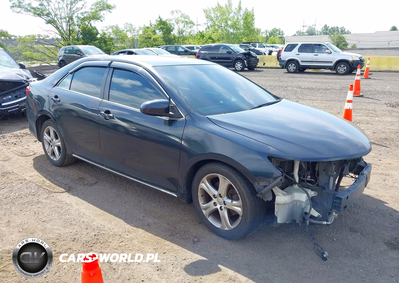 2012 Toyota Camry Le – zdjęcie 1 z 12