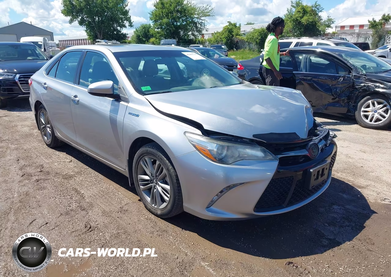 2016 Toyota Camry Hybrid Se – zdjęcie 1 z 18