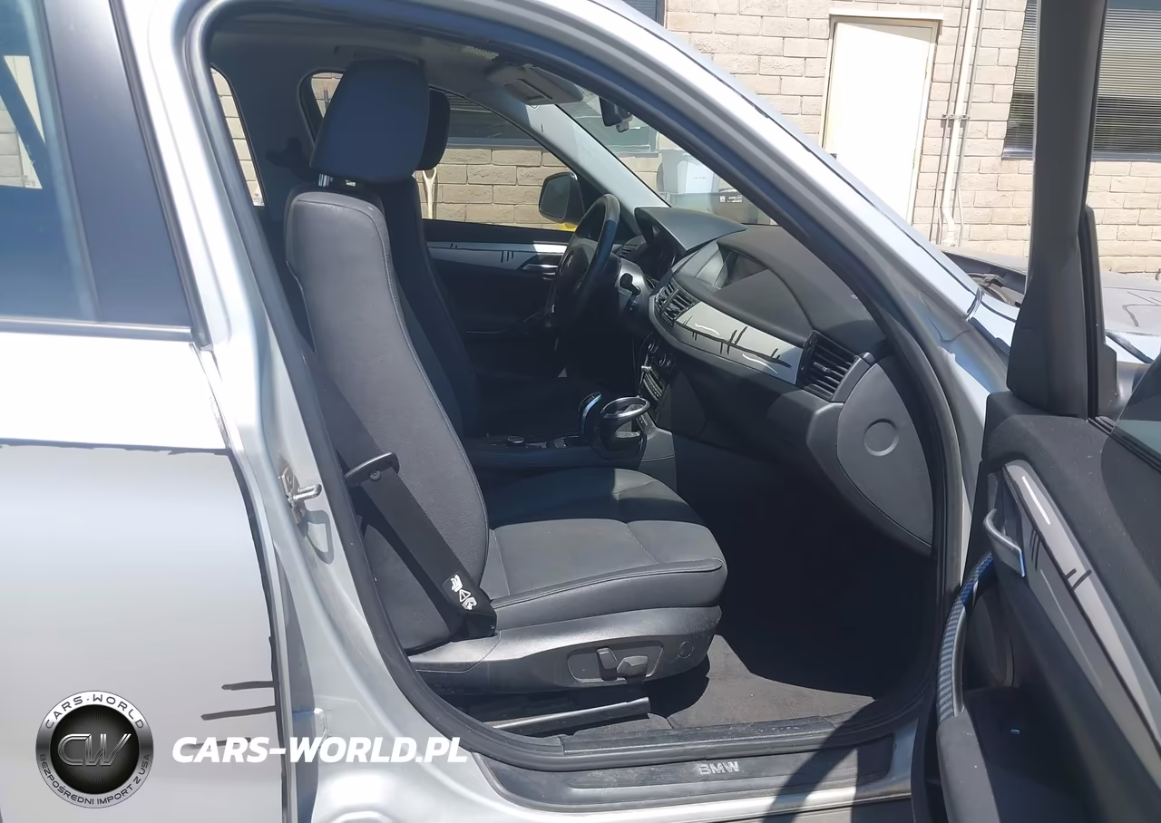 2013 BMW X1 xDrive28I VIN:WBAVL1C51DVR92083 - 5